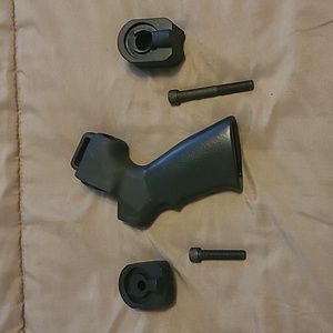 Multi-fit pistol grip- Mossberg/Remington/Winchester